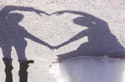 穿越时空的错位爱情，穿成男主的出轨原配