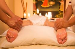 机智的医生生活，揭秘医疗剧背后的智慧与温情