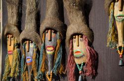 探索世界的奇趣角落，如何获得趣闻图鉴