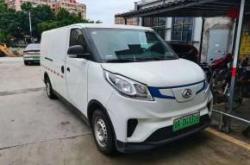 微型新能源小箱货车