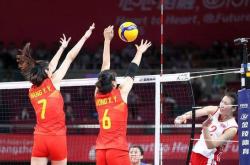 朱婷替补登场，中国女排逆转取胜迎开门红坚韧与团队精神的完美展现