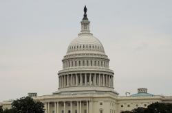 美国副总统哈里斯口误称自己为总统