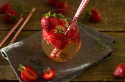 探秘 Mojito 鸡尾酒，品味中的历史与文化寓意