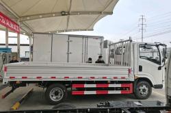 拉货新能源汽车